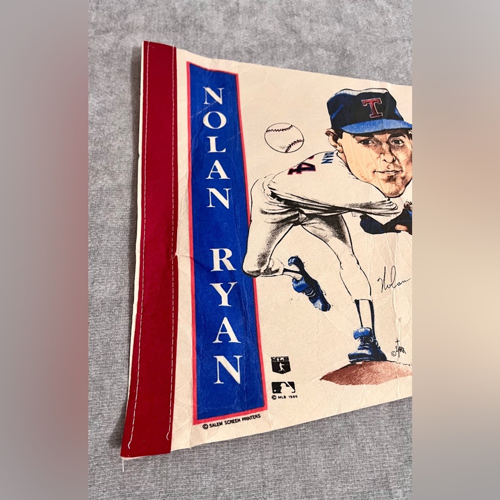 1989 Nolan Ryan MLB Texas Rangers 300 Wins Pennant Flag Vintage - Picture 3 of 15